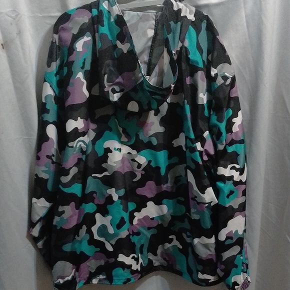 Champion Mens Windbreaker - Black, Purple, Teal Camo - Picture 4 of 5